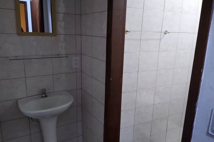 Room 9 of 26