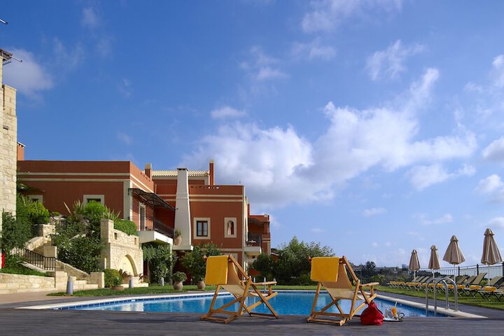 Pools & Facilities