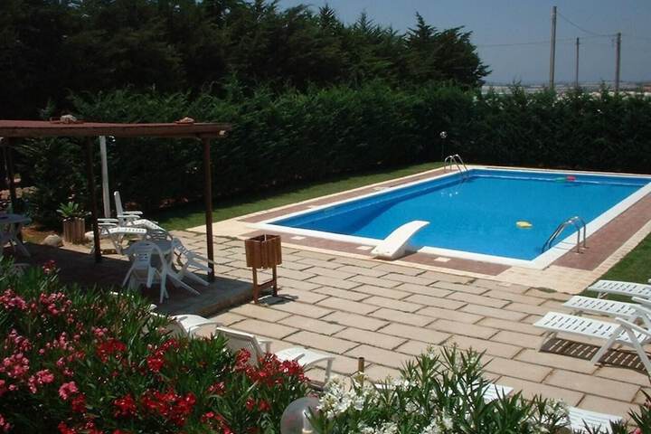 Pool Hotel