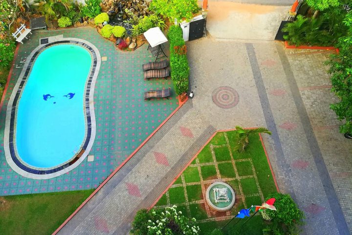 Pool 31 of 57