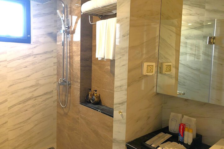 Room 61 of 150