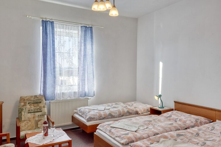 Room 12 of 45