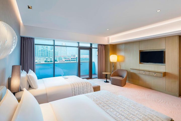 Room 19 of 65
