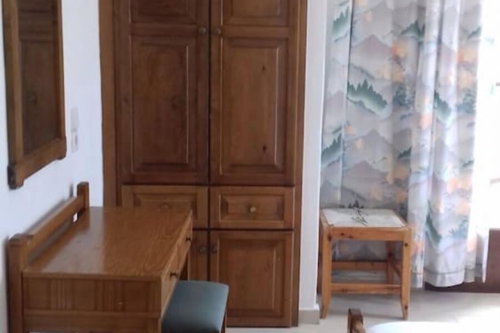 Room 18 of 22