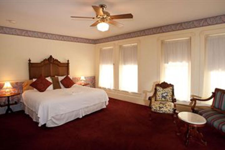 Room 9 of 23