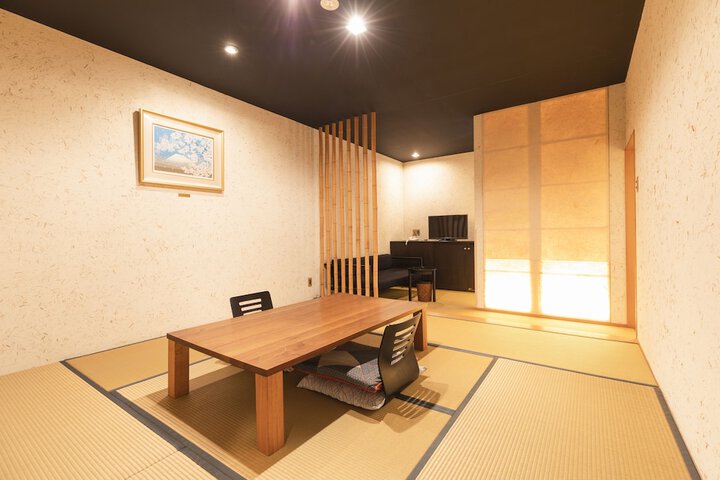Room 10 of 50