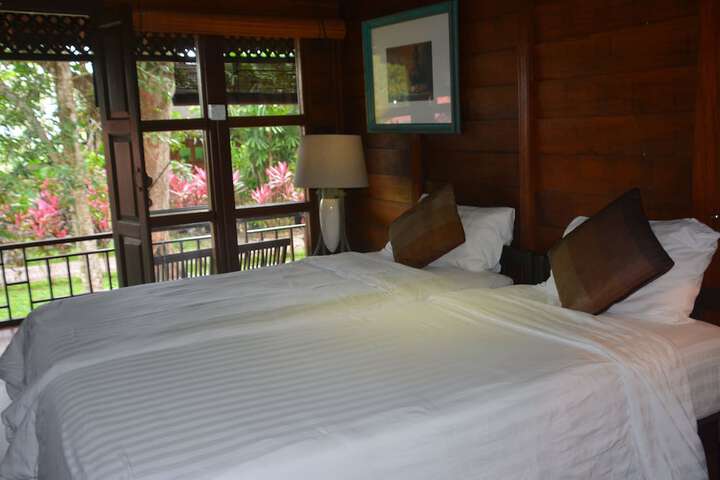 Room 15 of 103