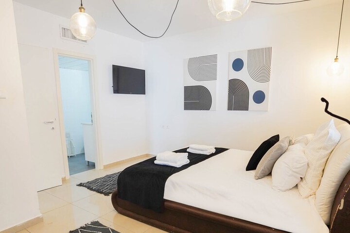 Room 80 of 315