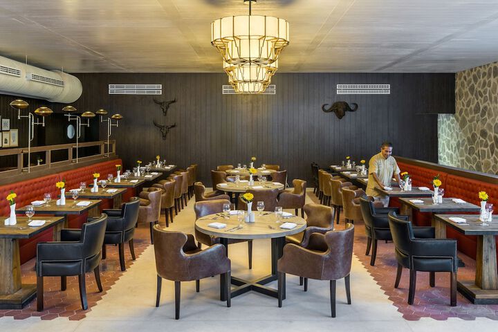 Dining 93 of 165