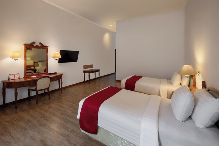 Room 6 of 29