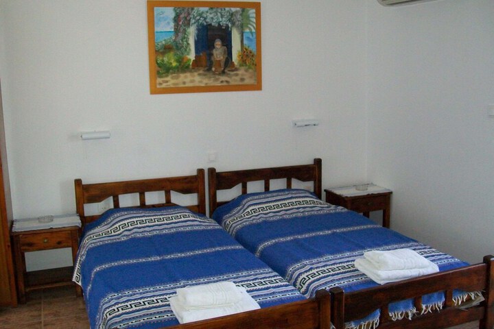 Room 16 of 31