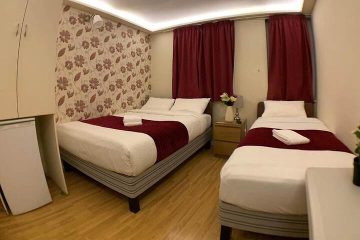 Room 5 of 26