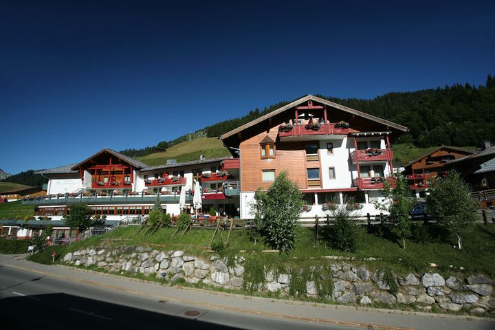 Hotel 74 of 83