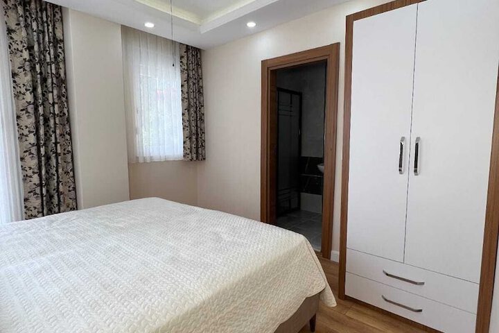 Room 8 of 151