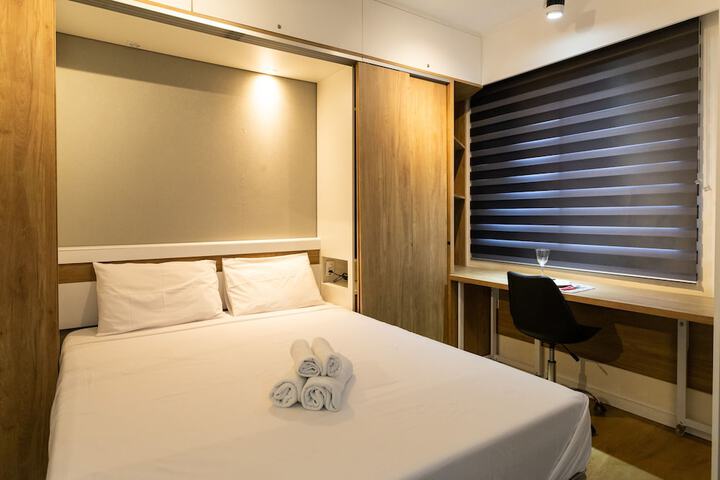 Room 13 of 28