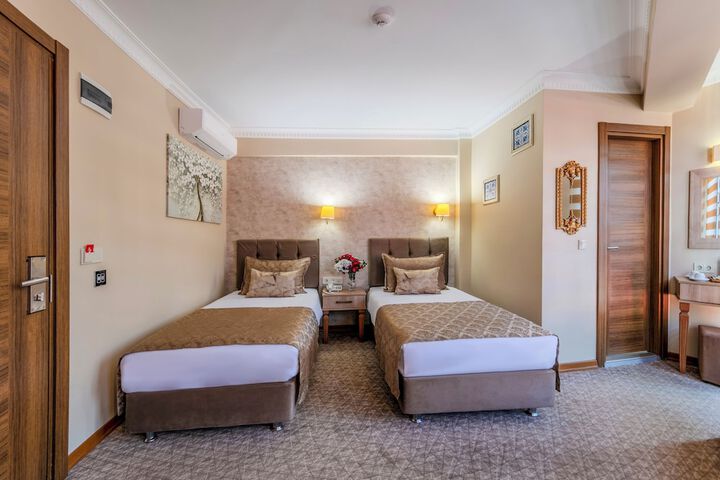 Room 29 of 113