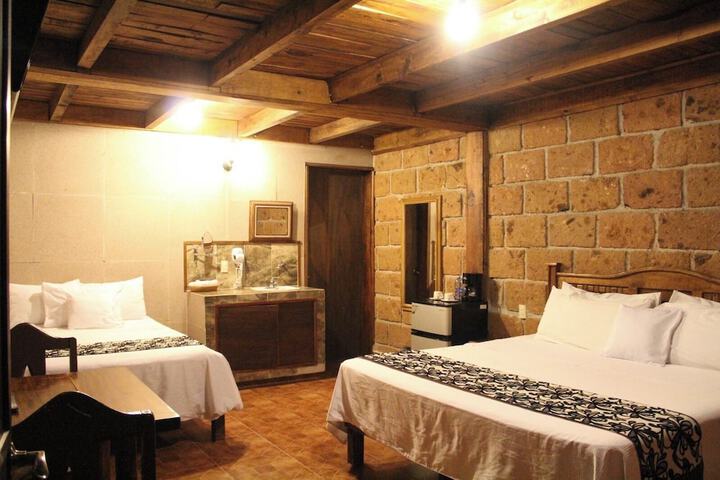 Room 16 of 38