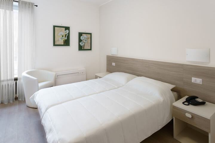 Room 5 of 41