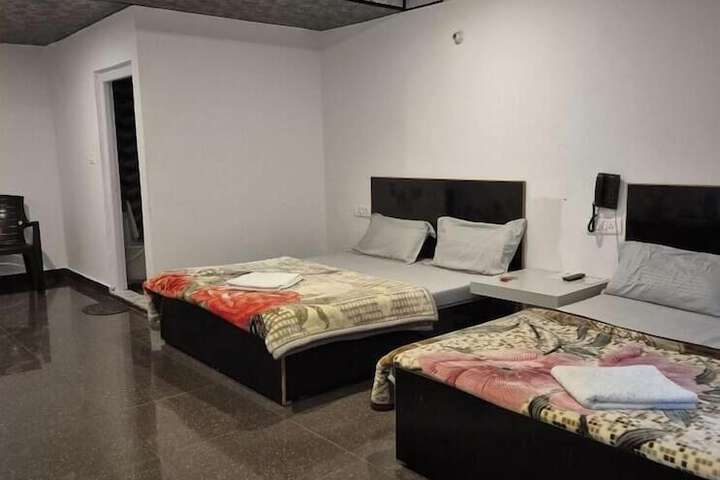 Room 2 of 29