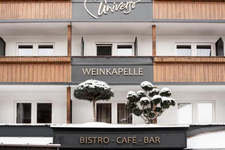 Hotel Universo