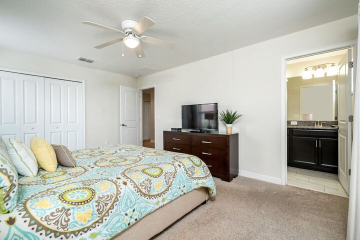 Room 17 of 46