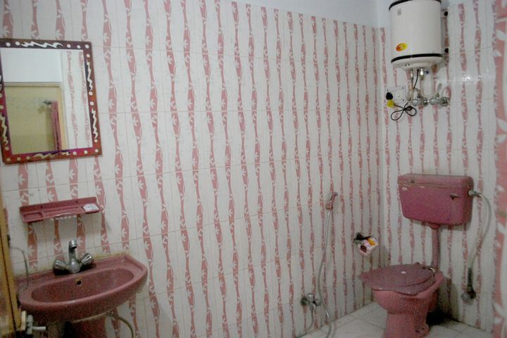 Room 13 of 13