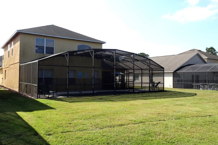 Property Grounds 53 of 60