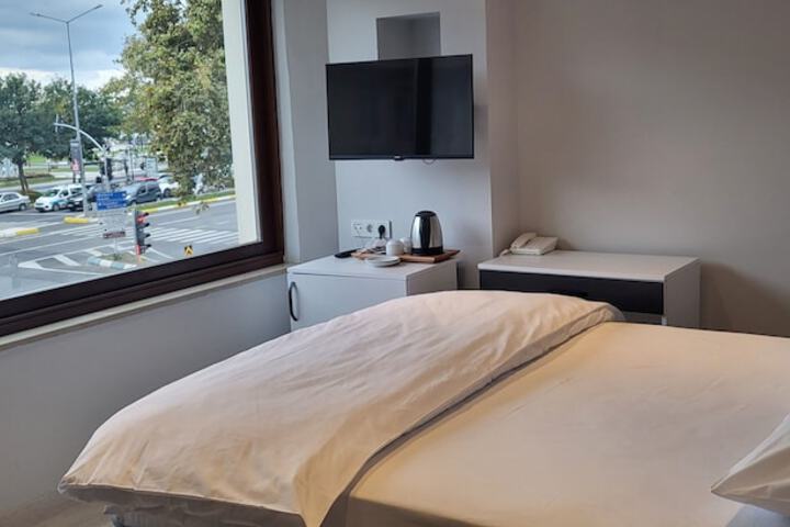 Room 5 of 19