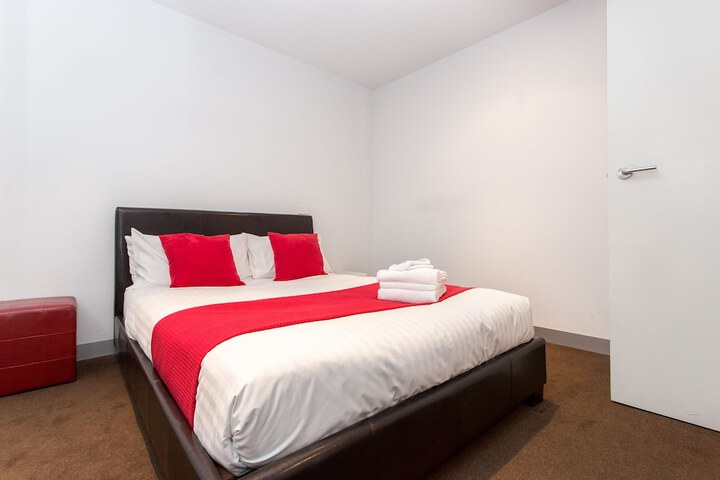 Room 5 of 15