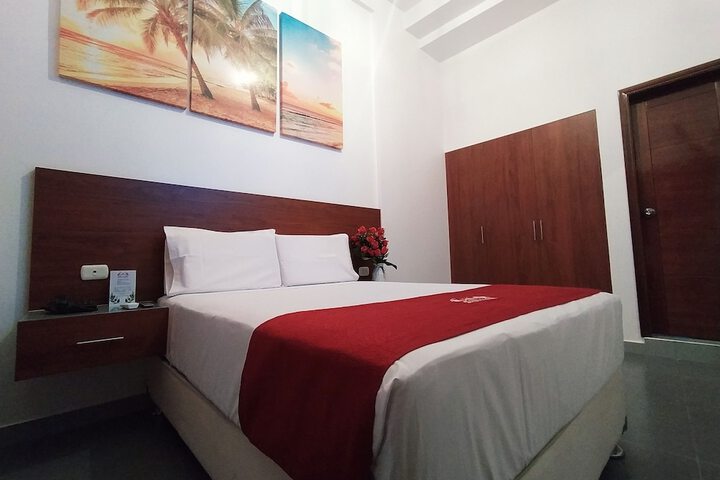 Room 25 of 39