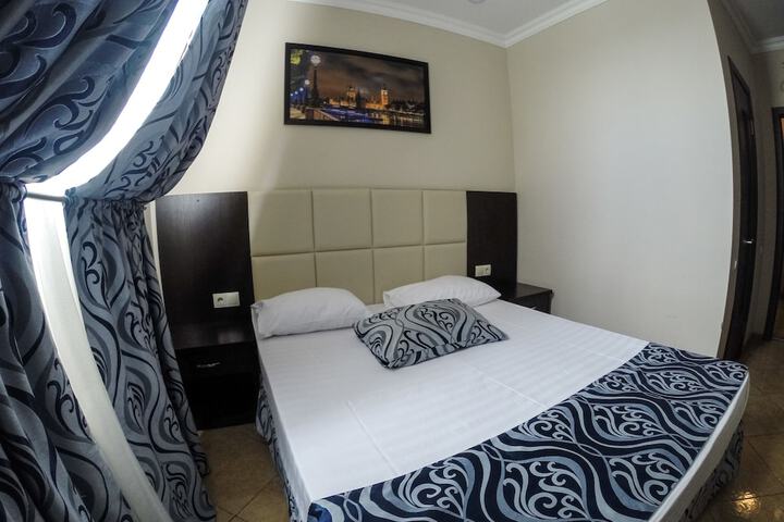 Room 4 of 35