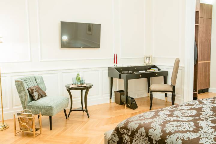 Room 15 of 57