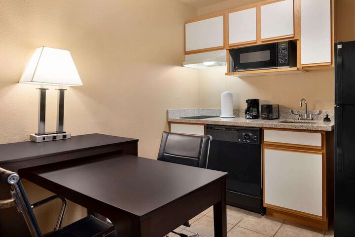1 Queen Bed Studio Suite (1 of 7)