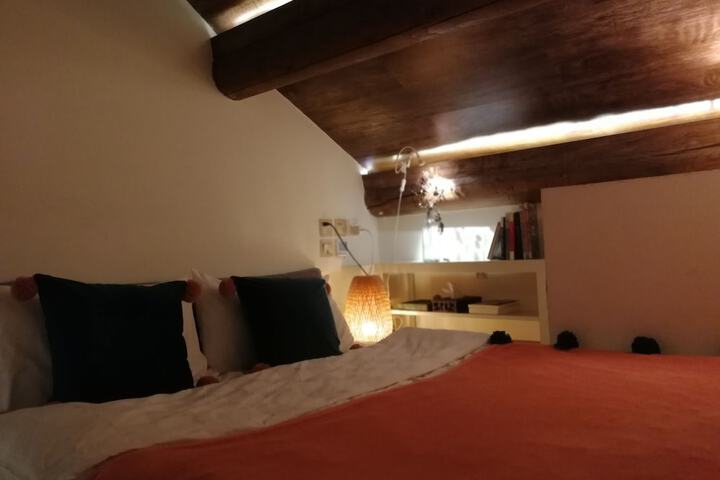 Room 15 of 74