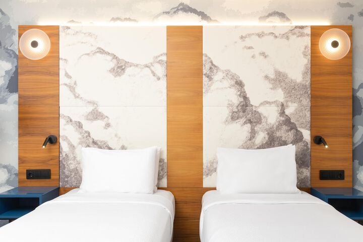 Room 28 of 119