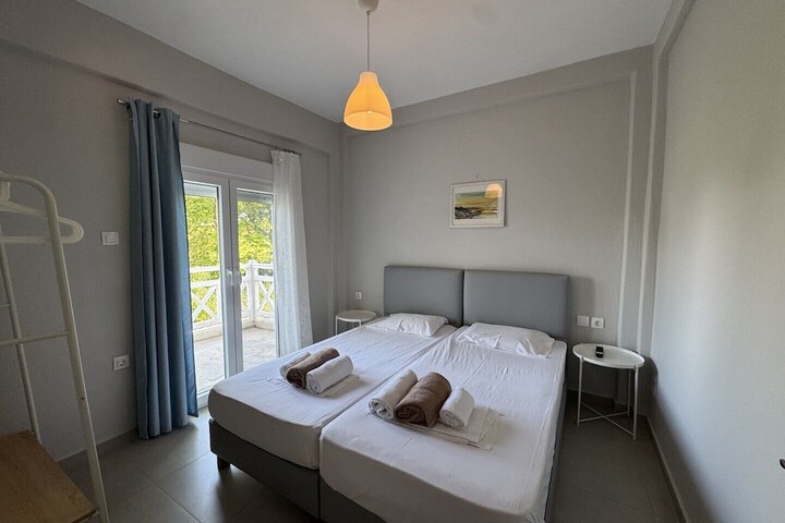 Room 30 of 171