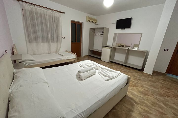 Room 13 of 14