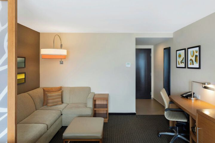 Room 17 of 42