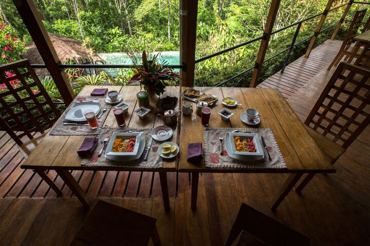 Dining 74 of 126