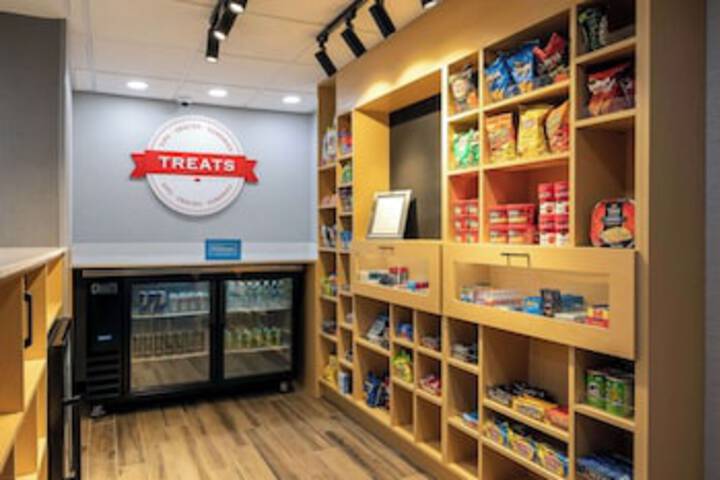 Snack bar