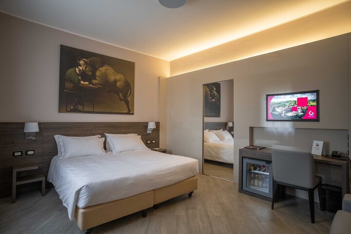 Room 12 of 68