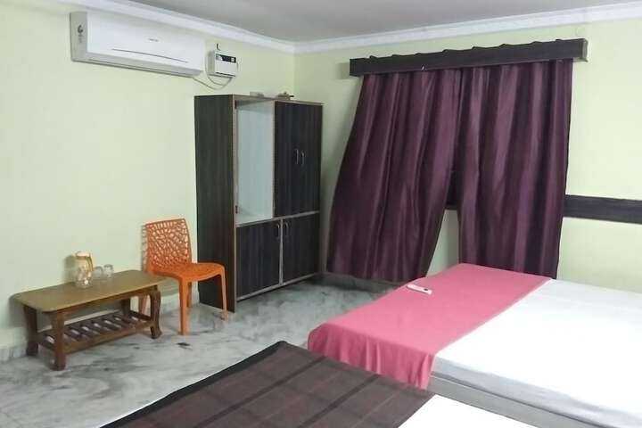 Room 7 of 10