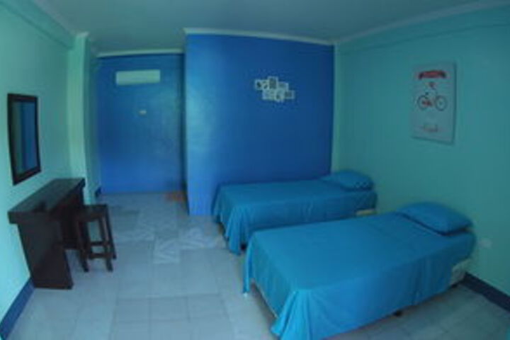 Room 10 of 24