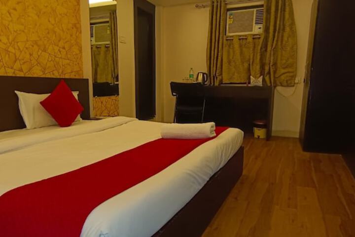 Room 5 of 26