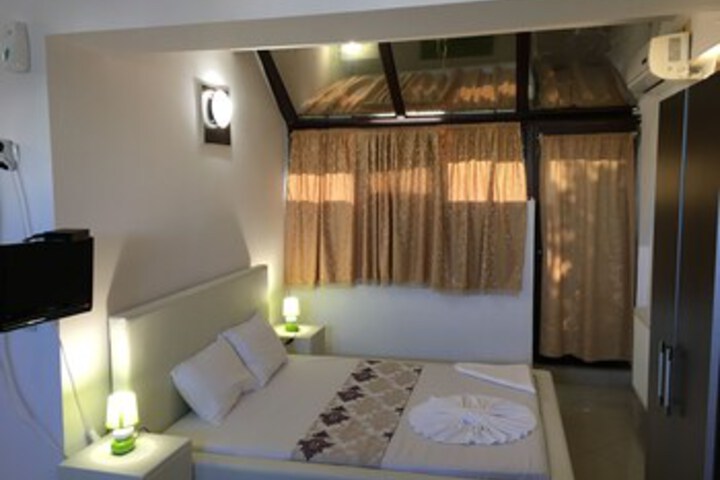 Room 107 of 123