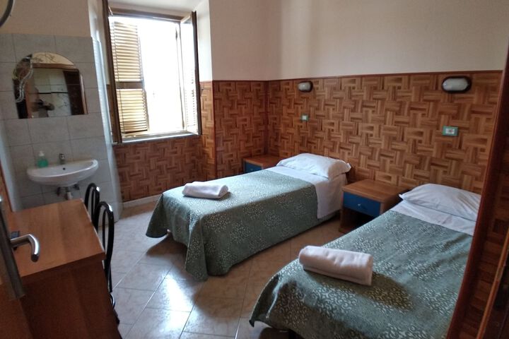 Room 59 of 79
