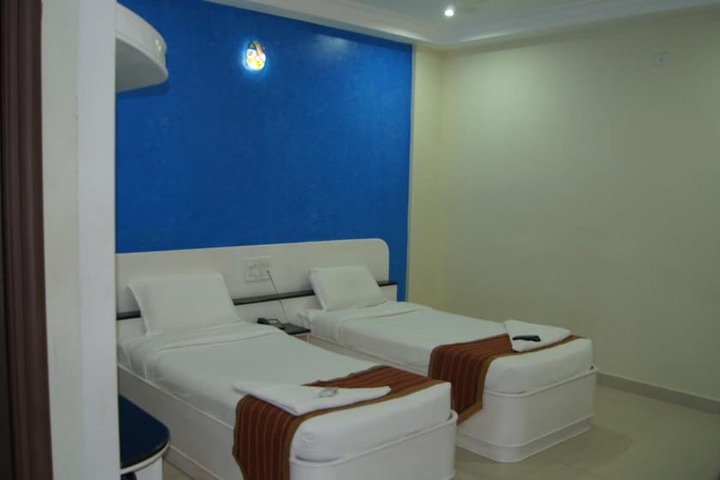 Room 9 of 42