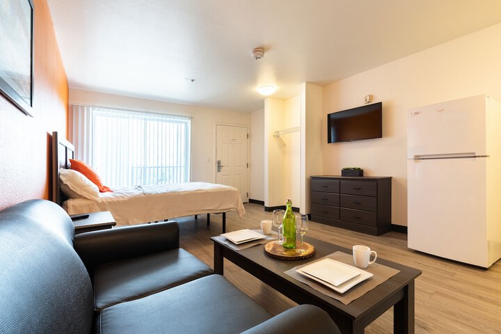 Room 3 of 16