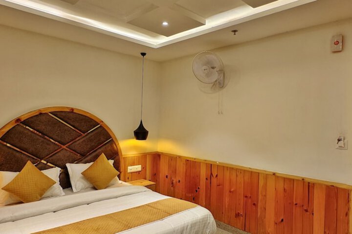 Room 7 of 38
