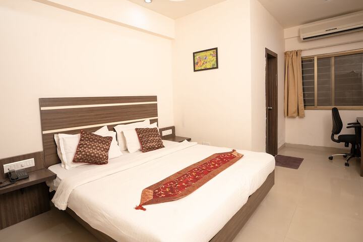 Room 4 of 23